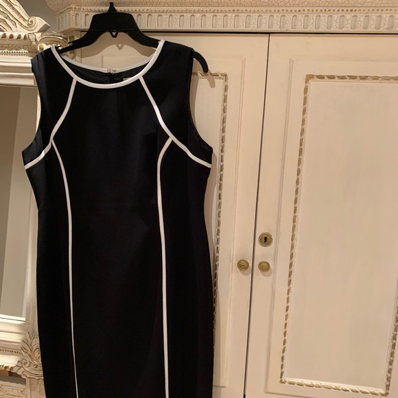 Brand new beautiful Kasper dress black in white.size : 14P - Picture 6 of 16